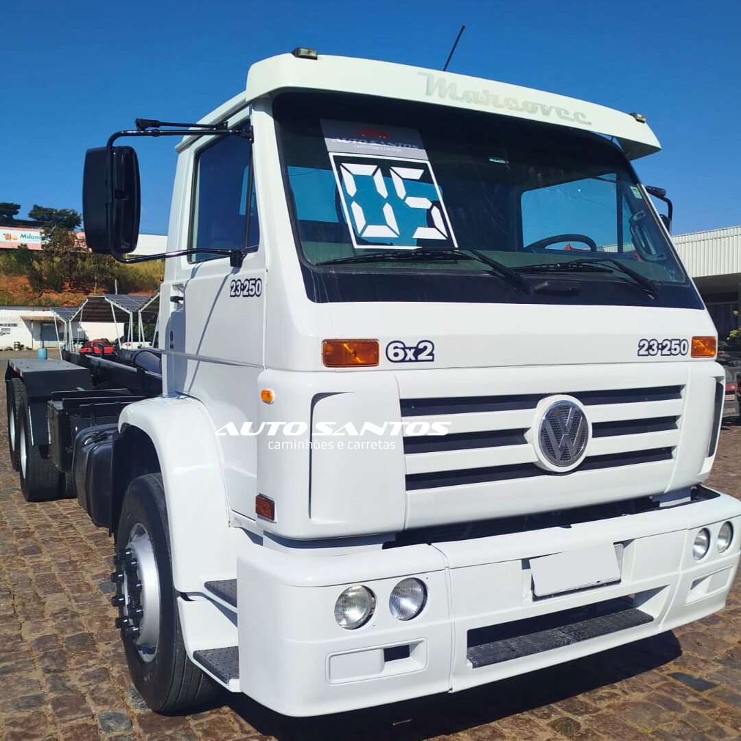 SCANIA/P114 330 A4X2 2000/2000